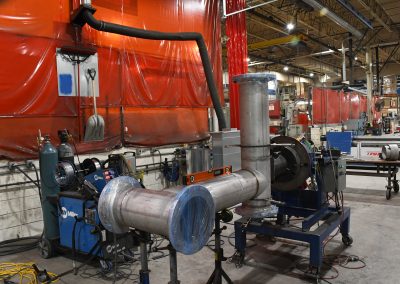 Stainless steel piping in the weld center